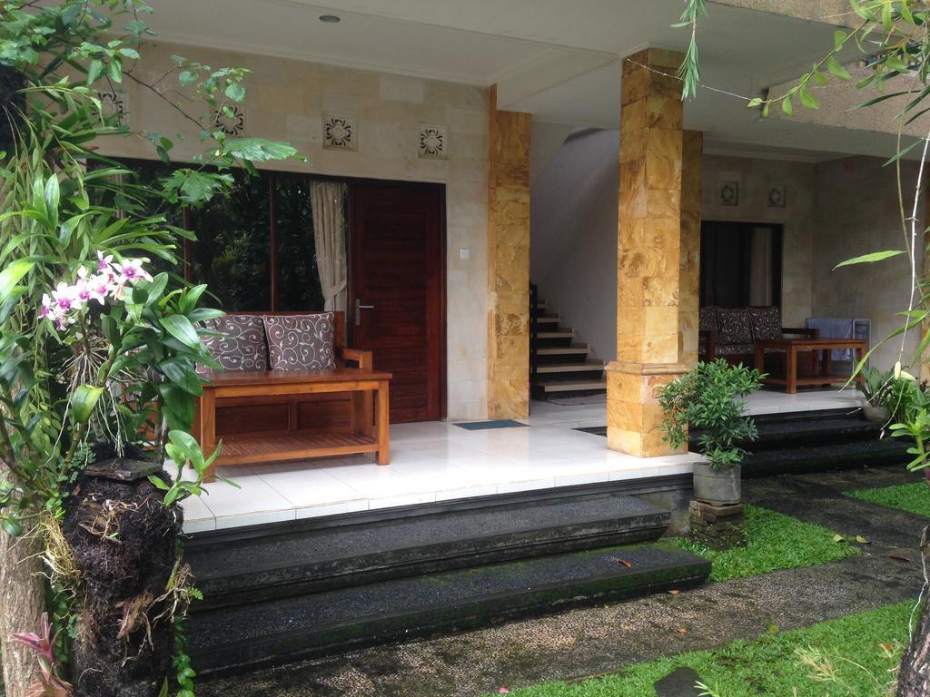 Gerhana Sari 2 Bungalows Ubud Exteriér fotografie